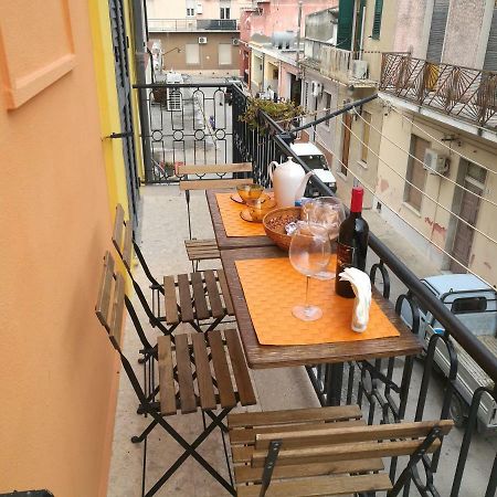 Апартаменти Happy House Wifi Free Bici Free Авола Екстер'єр фото