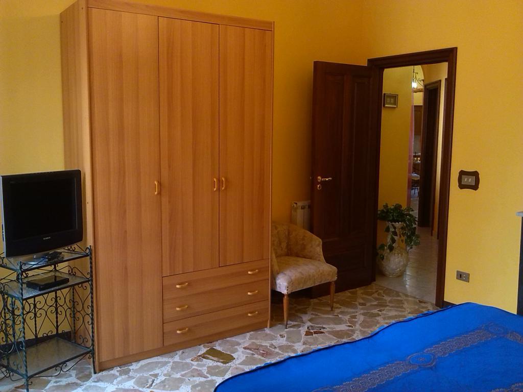 Апартаменти Happy House Wifi Free Bici Free Авола Екстер'єр фото